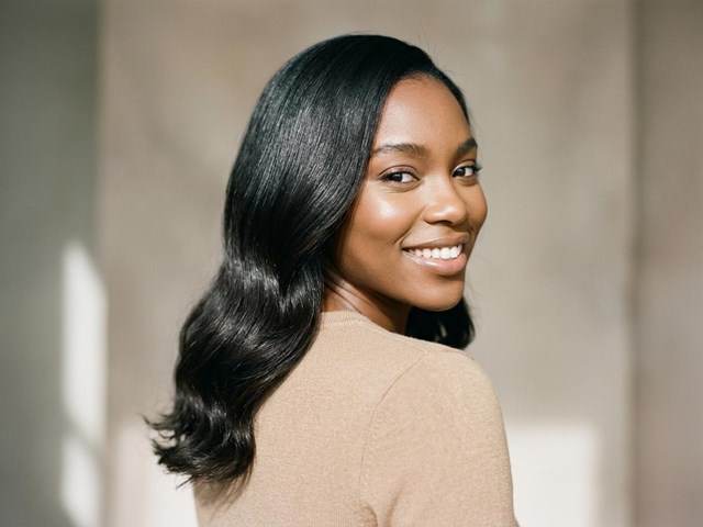 Alisado orgánico brasileño con Keratin Infusion para cabello afro en A Coruña