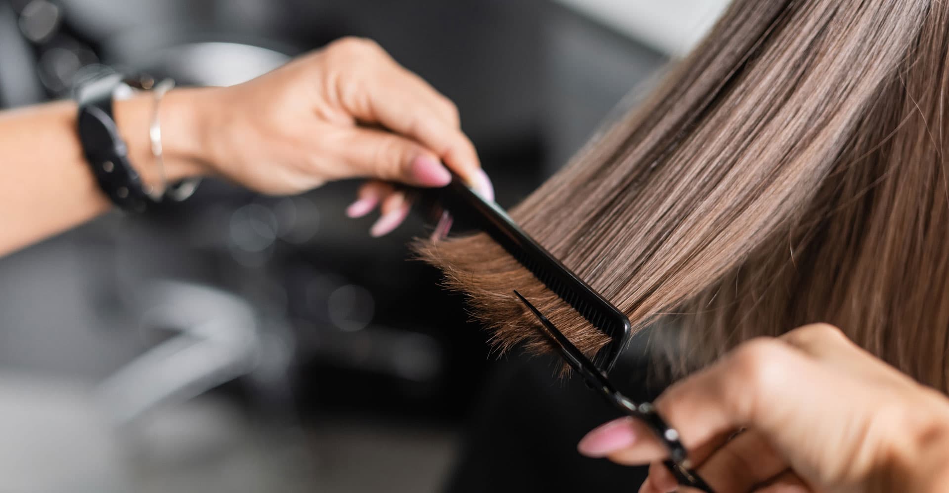 ¿No sabes por dónde empezar con tu cabello? ¡Contacta!