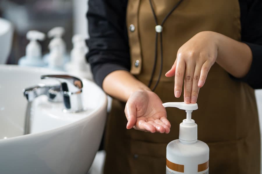 Ofrecemos diagnóstico y asesoramiento capilar personalizado